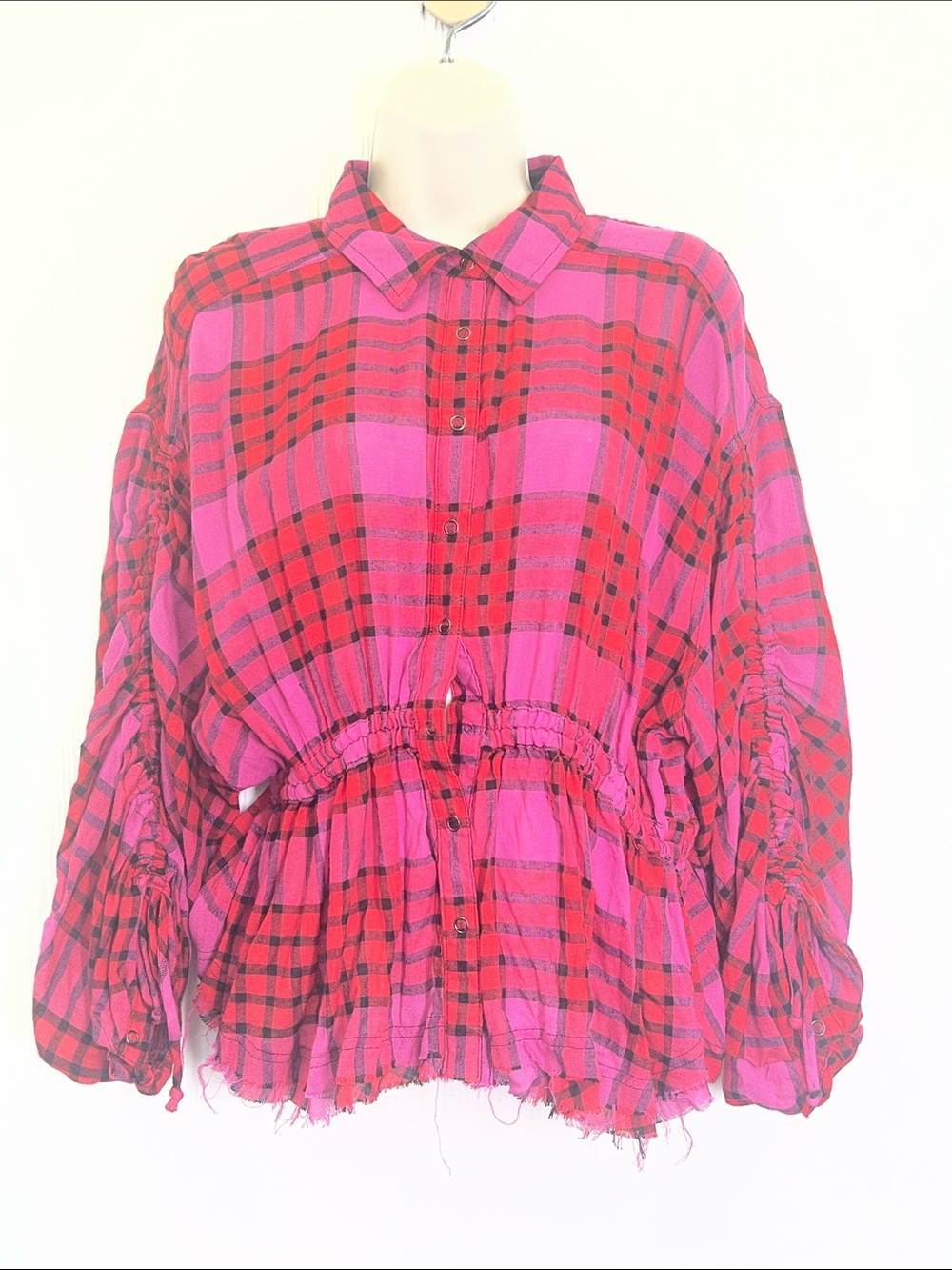 Free People - We The Free Pacific Dawn Pink Red Plaid Ruched Sleeve Blouse Small - Picture 2 of 13